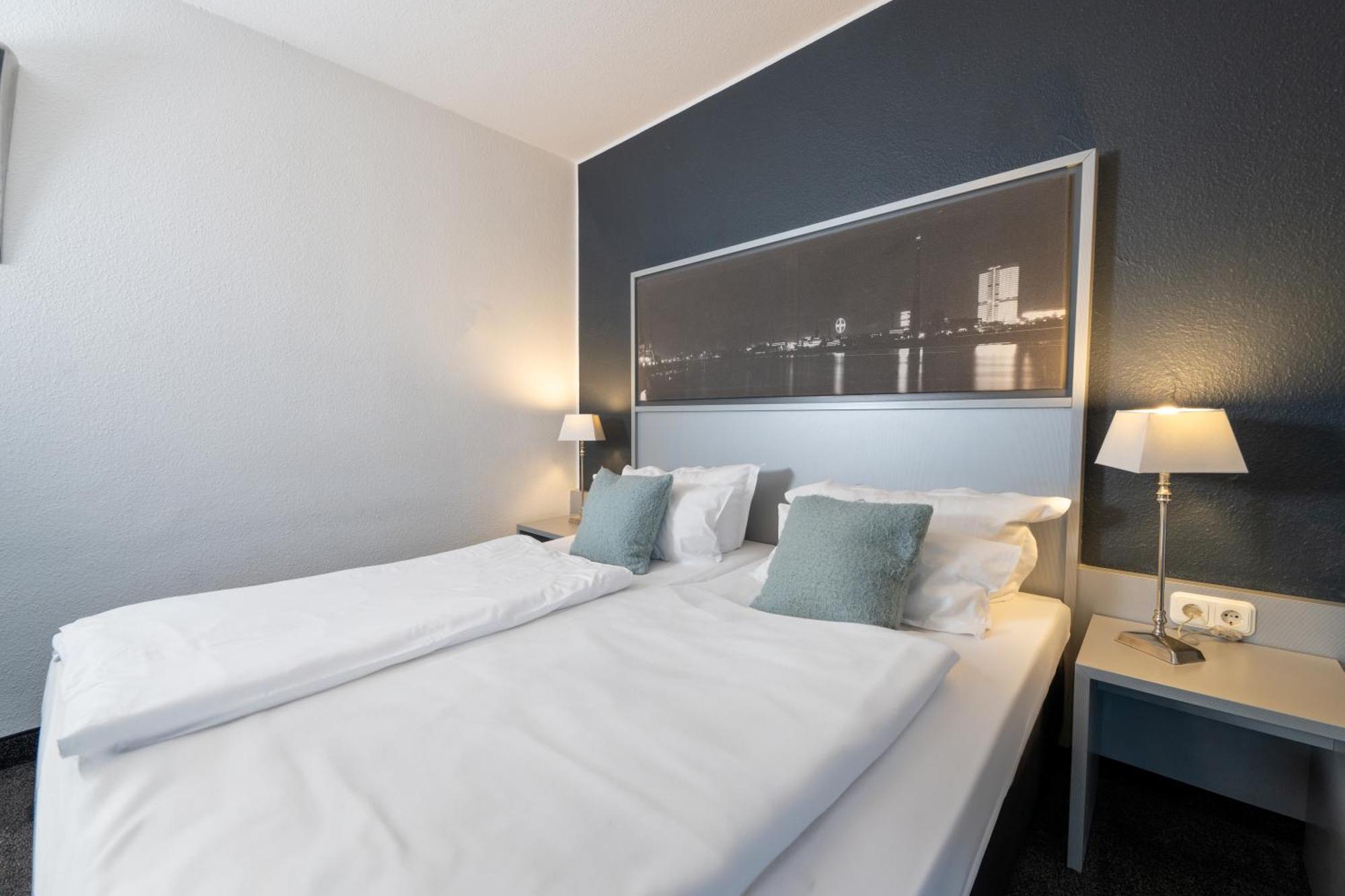 Hotel Medo Koeln Luaran gambar