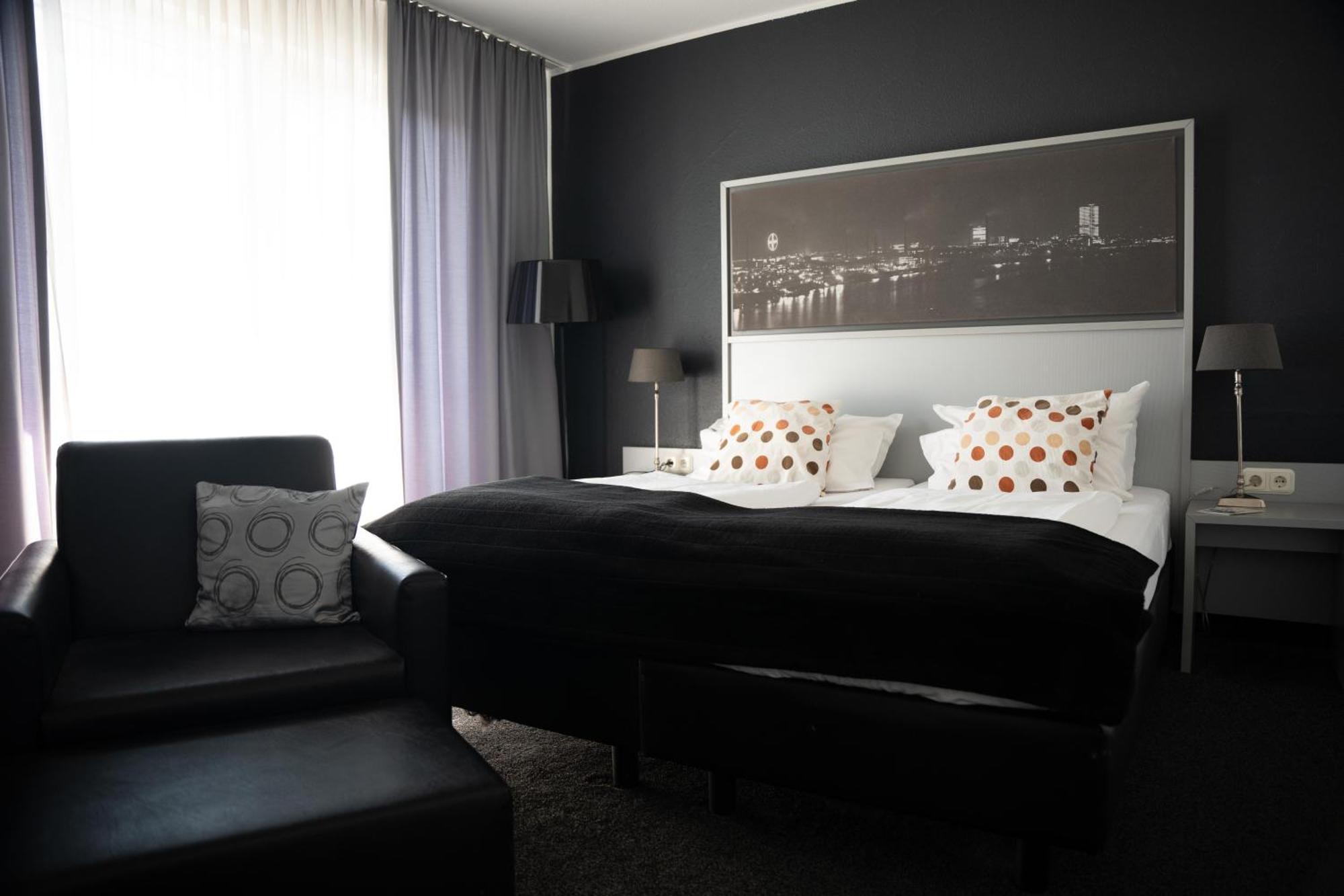 Hotel Medo Koeln Luaran gambar